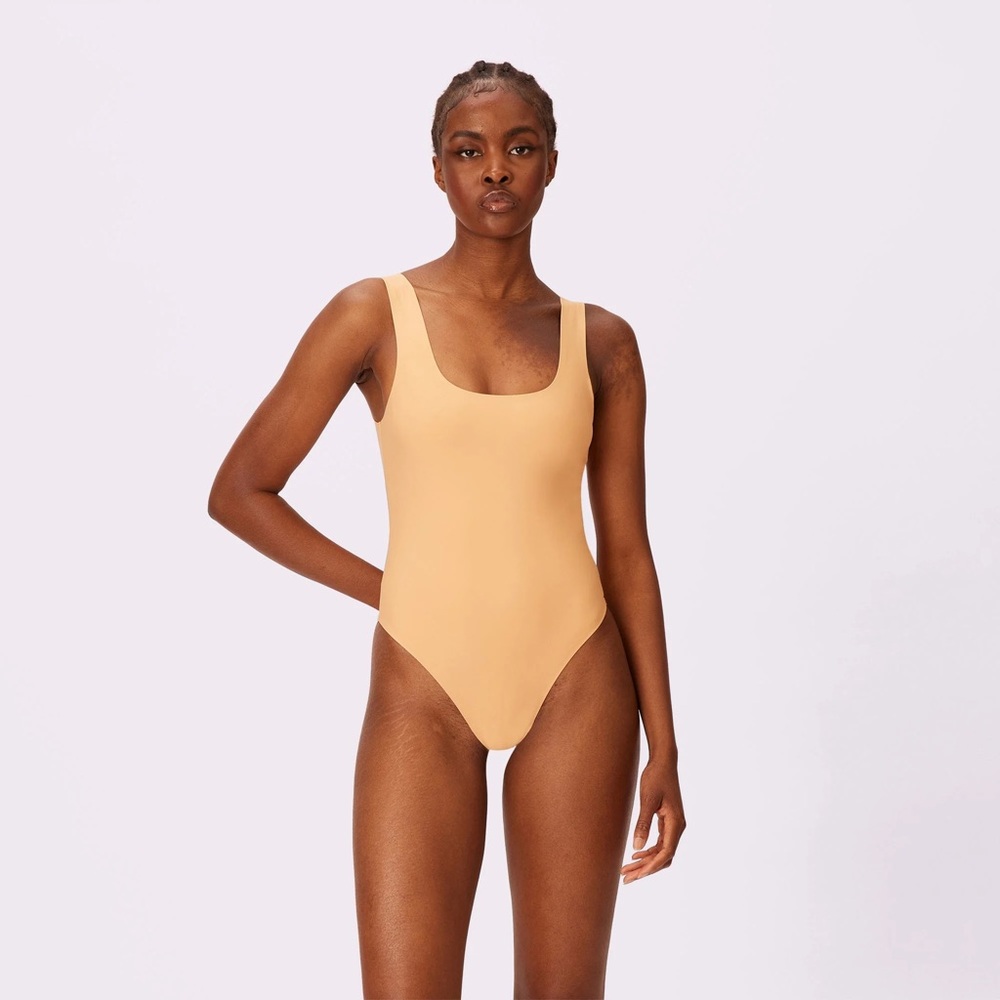 Nearly Naked Seamless Bodysuit | Seamless Universal (Cinnamon Roll)